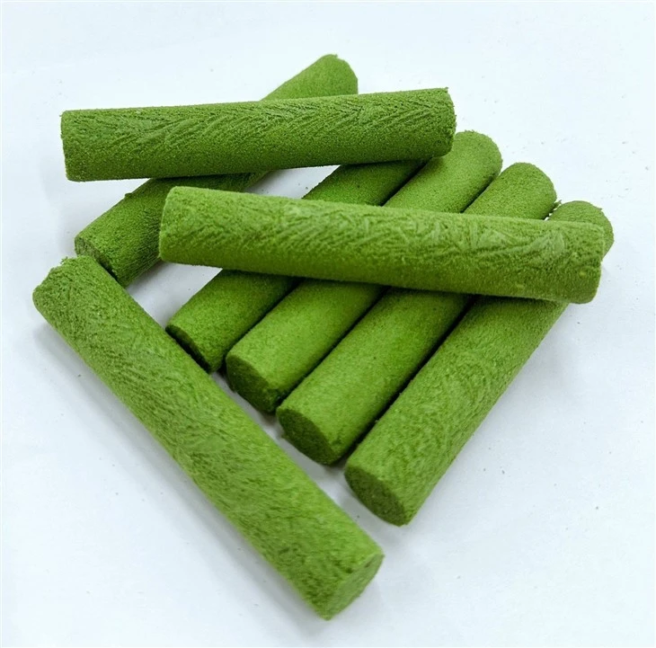 Freeze Dried Cat Grass Stick Pet Treats Snacks factory